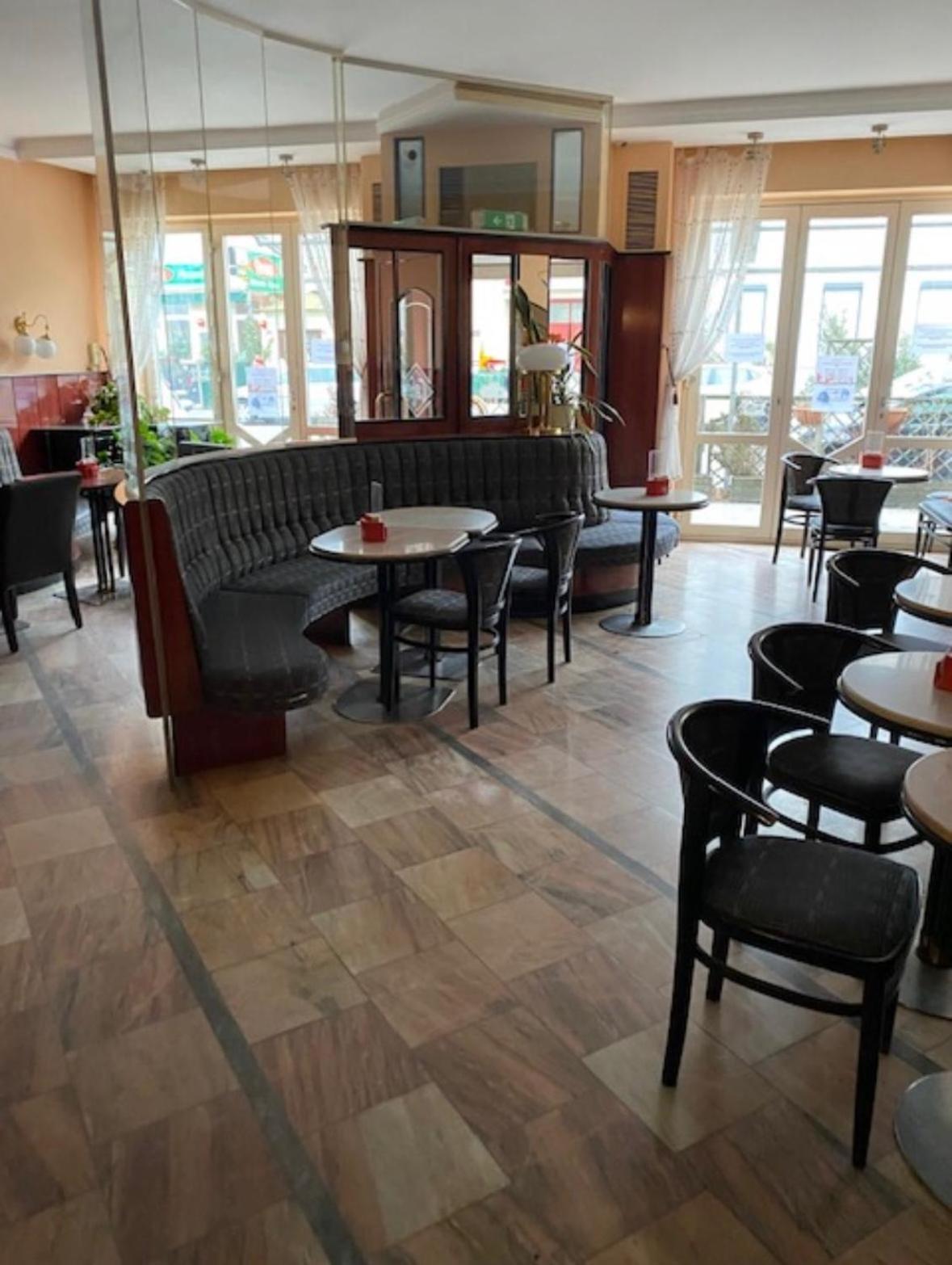 Melange Rooms Wina Bagian luar foto
