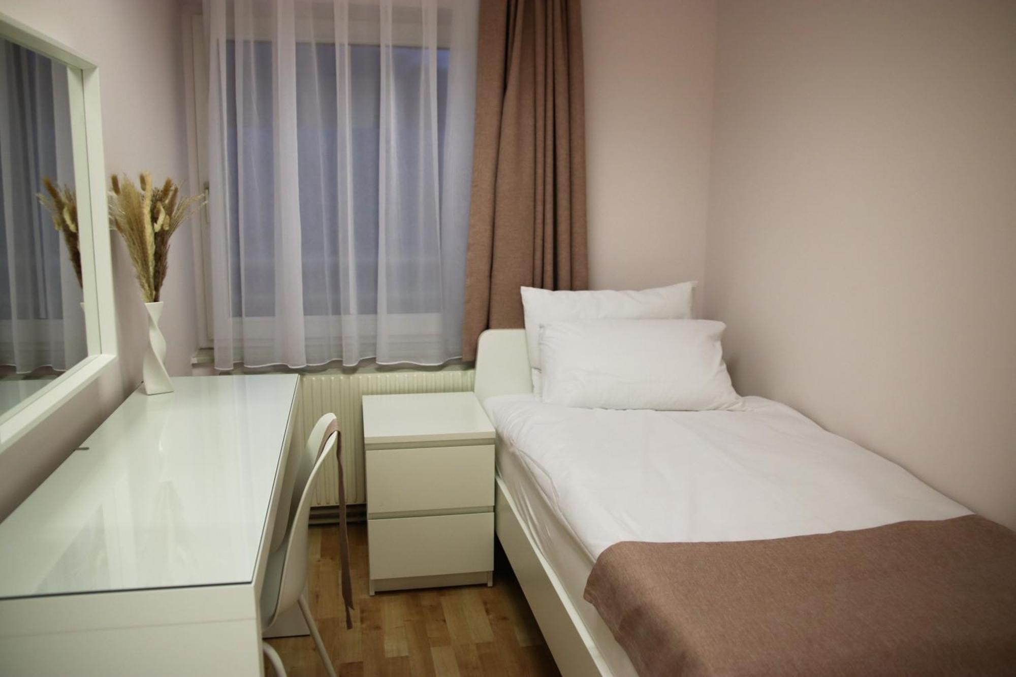 Melange Rooms Wina Bagian luar foto